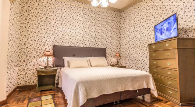 Двухместный люкс Capital Plaza Hotel