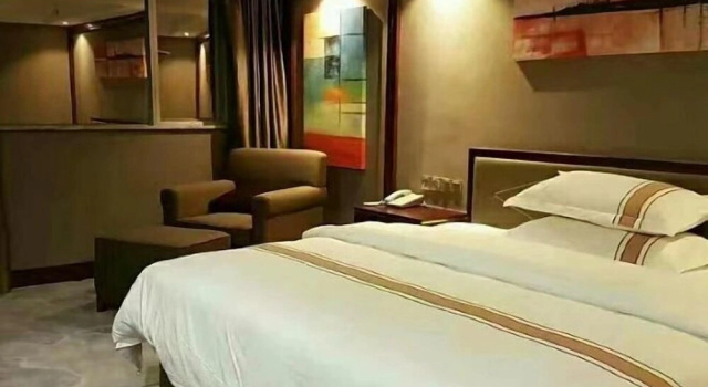 Jinju Business Hotel, Book Hotel Hoteller i Heyuan med parkering, Parkering