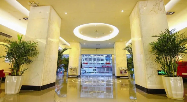 Plive Fly Aviation Theme Hotel, Book Hotel Hoteller i Tianning med parkering, Parkering