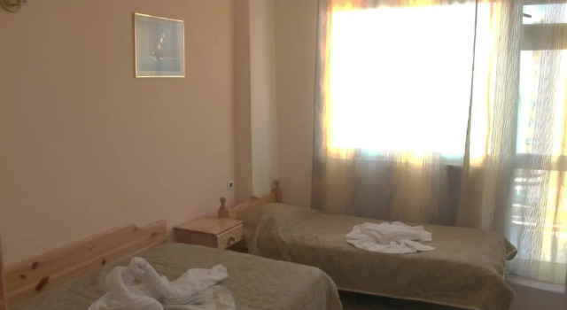 Люкс с 2 комнатами с видом на море Family Hotel White House