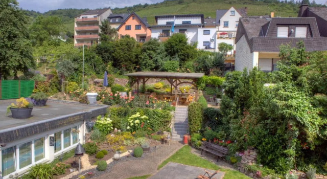 Weinhotel Hubertus Garni, Забронировать Отель Клоттен Мозель - Германия