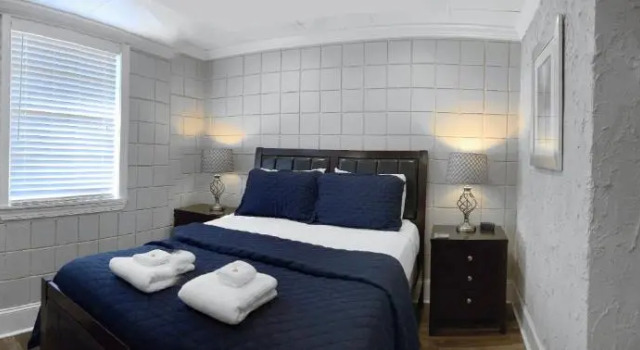 Amazing Cottage - Located on Blue Mile - Close to GSU!, Buchen Sie Ferienhaus Statesboro Georgia