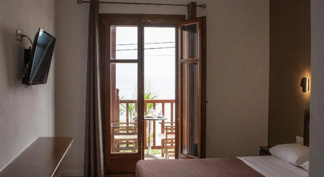Standardowy dwuosobowy pokój i balkonem i z widokiem na morze Cleopatra Hotel Horefto