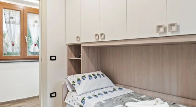Contemporary Holiday Home in Camaiore With Swimming Pool, Reserva ahora Hotel Hoteles en Casoli con piscina, Piscina