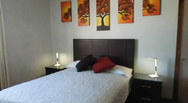 DEPARTAMENTO PISO 20a, CENTRICO, CERCA EMBAJADA AMERICANA, TELEFERICO, MALLS, VISTAS PANORAMICAS y SEGURO, Забронировать Апартаменты/квартира Отели Ла-Пас с парковкой, рядом с General Clinic Hospital, Парковка