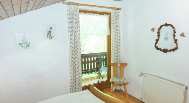 Ferienwohnung in den Ruhpoldinger Bergen, Rezervasyon Otel Bergen Chiemsee