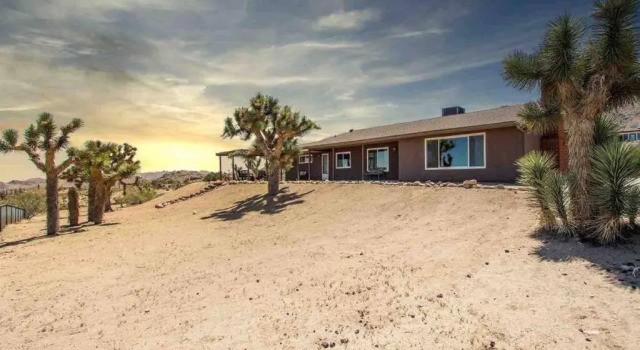 Коттедж The Full Moon, Joshua Tree: Hot Tub, Sauna, Views