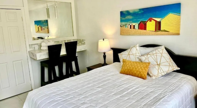 Номер Standard Colony Club Inn & Suites