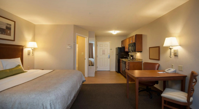Четырёхместный люкс Candlewood Suites Fort Worth West by IHG