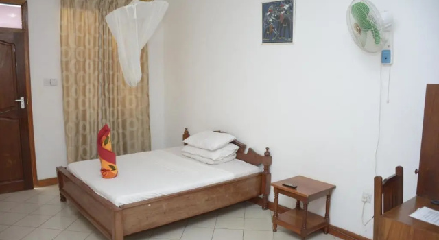 Двухместный номер Standard Keys Hotel Mbokomu Branch