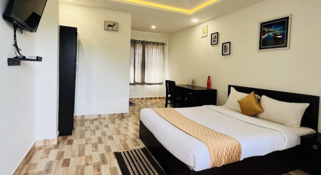 7 Malai Residency