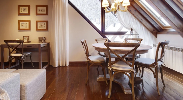 Val de Ruda Luxe 24 by FeelFree Rentals, Забронировать Отель Бизнес-отели Наут-Аран, 4* 5*