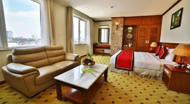 Люкс Sunny Hotel 1