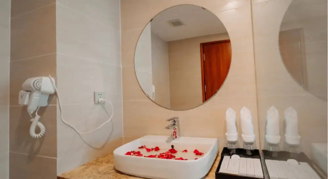 Номер Standard YEN BIEN LUXURY HOTEL
