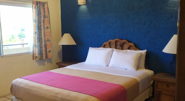 Люкс с 2 комнатами с балконом и с видом на океан Las Gaviotas Condo-Hotel La Paz BCS