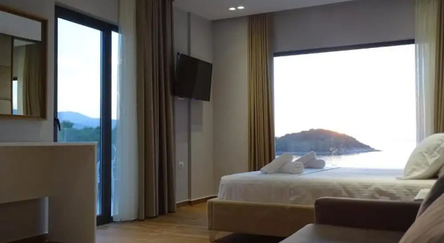 Люкс Deluxe King Hotel Ksamil