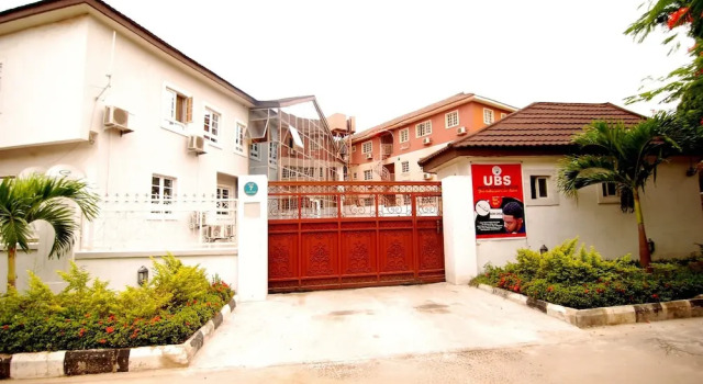 Falak Grand Hotel, Prenota Hotel Hotel a Bwari con parcheggio, Parcheggio