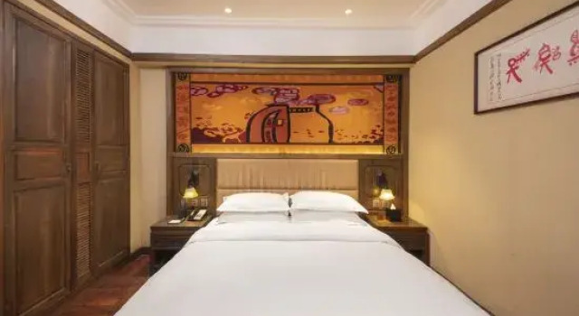 Полулюкс Lijiang Golden Path Hospitality