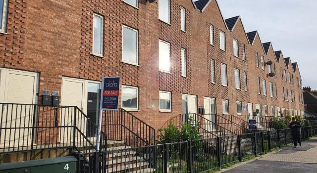 Riverdale House(4 Bedrooms) Serviced Accommodation