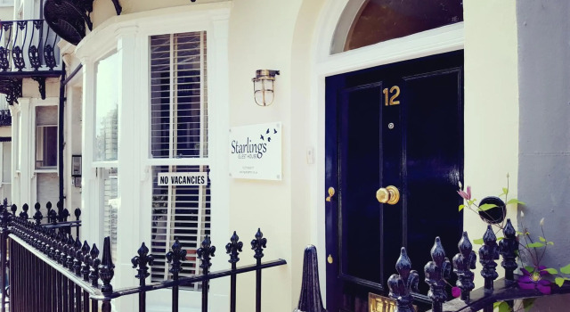 Starlings Guest House, Забронировать Гостевой дом Отели Исторического графства Суссекса с завтраком, Завтраки