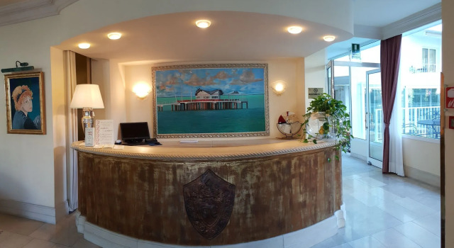 Hotel Greif, Забронировать Отель Пинета Линьяно-Саббьядоро