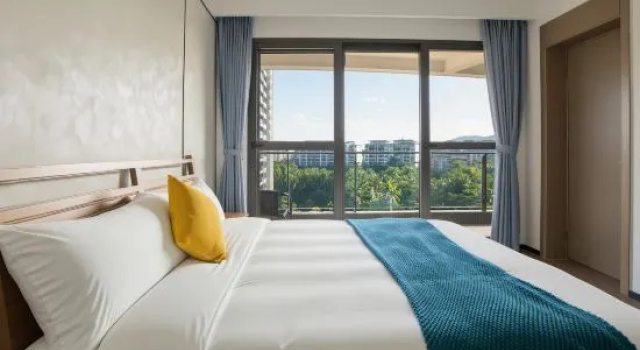 Люкс с 3 комнатами с видом на бассейн CRC·Hylla Hotel (shimei Bay Hotel)