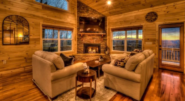 Mystic Mountain Lodge by Escape to Blue Ridge, Rezerwuj Hotel Blue Ridge Georgia