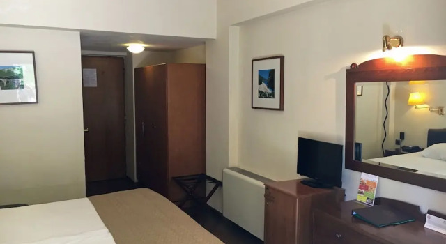 Двухместный номер Classic с балконом Portaria Hotel