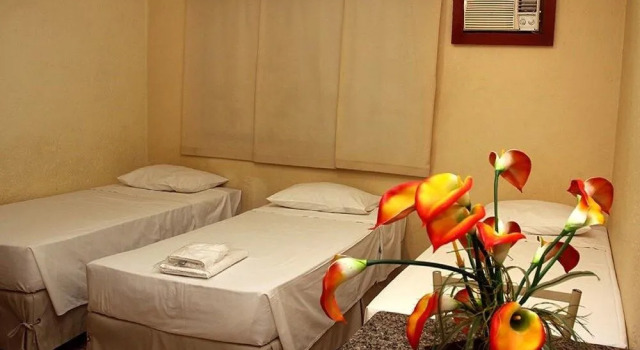 OYO Center Hotel, Ribeirão Preto, Забронировать Отель Отели Рибейран-Прету с парковкой, рядом с Ресторан Pinguim Beerhouse, Парковка