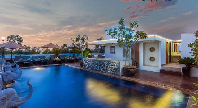 Полулюкс Nita By Vo Luxury Hotel