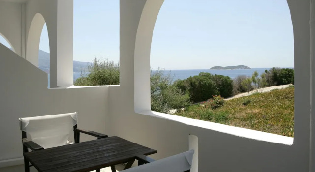 Трёхместный номер Standard с балконом и с видом на море Andros Holiday Hotel