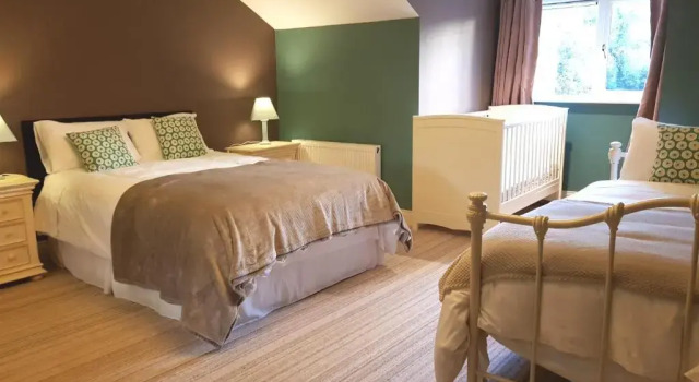 Студия Superior Ethan House Holiday Suites