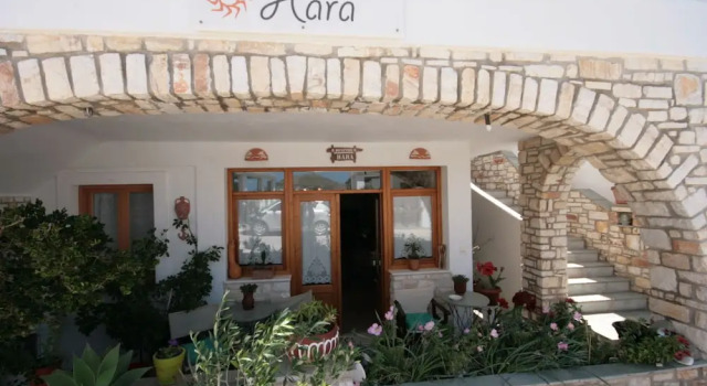 Hara Studios and Apartments