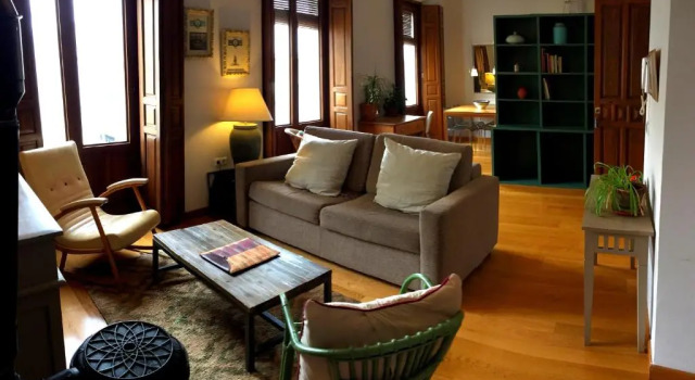 19th Century Sevillian Apartment, Забронировать Апартаменты/квартира Старый город Севилья