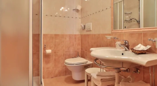 Трёхместный номер Standard Hotel Fai