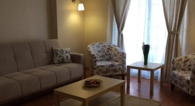 Kinzi House Apart Hotel