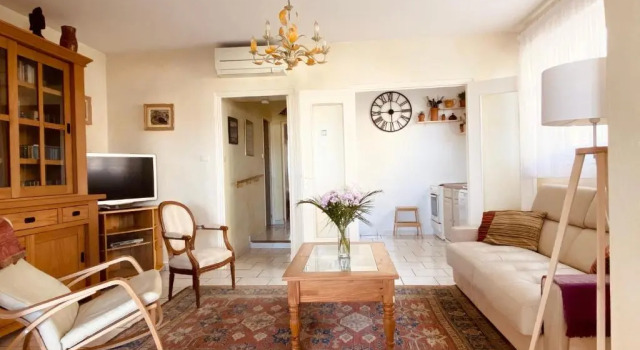 Beautiful 2br with AC and sea-view terrace in La Seyne-sur-Mer Welkeys, Забронировать Апартаменты/квартира Ла-Сен-сюр-Мер Var coast
