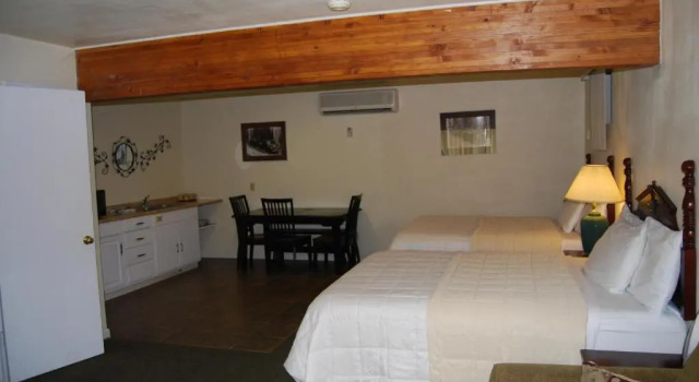 Студия 5th Street Inn