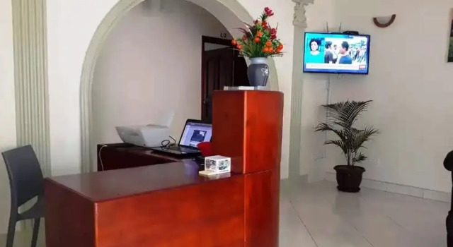 Emra Hotel