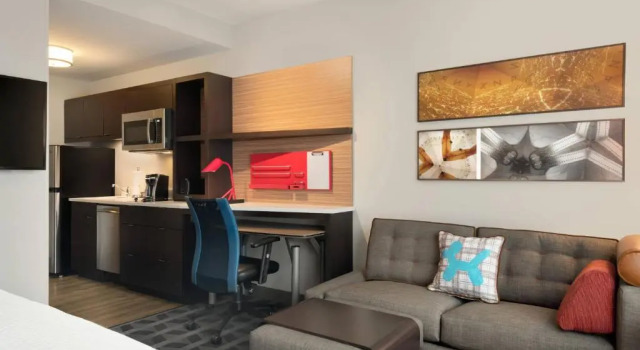 Студия TownePlace Suites by Marriott Dubuque Downtown