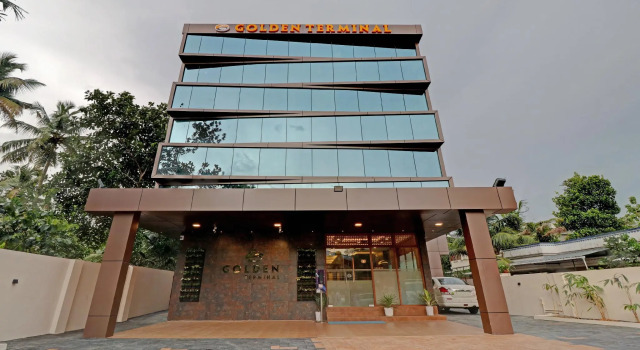 Treebo Golden Terminal, Kochi Airport, Rezerwuj Hotel Angamali Nowe Delhi