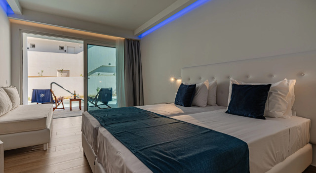 Magique Bleu Suites, Забронировать Отель Бизнес-отели Трагаки, 4* 5*