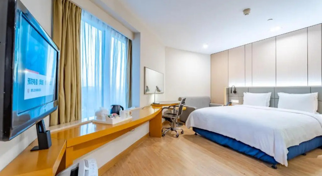Двухместный номер Standard Holiday Inn Express Shanghai Jinqiao Central by IHG