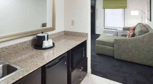 Студия Hampton Inn & Suites Gainesville Downtown University
