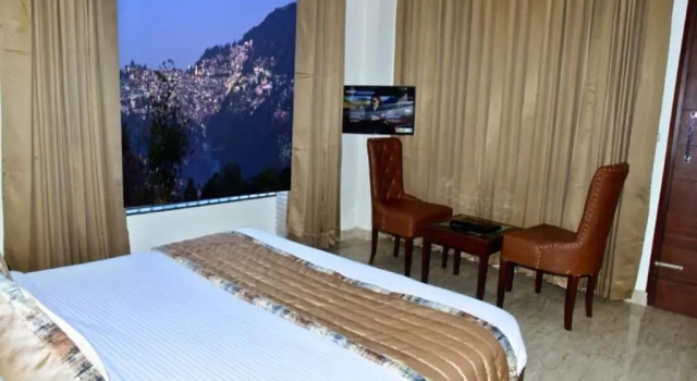Hotel Crosswind West