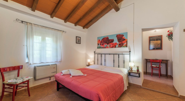 Трёхместный семейный номер Standard с видом на окрестности Agriturismo Cappellese