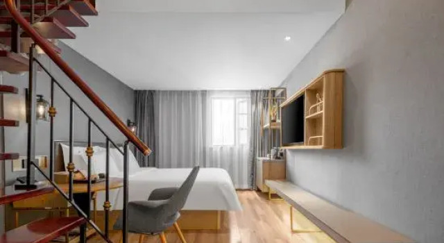 Люкс Luxury Дуплекс Jitai Hotel (Shanghai Train Station South Square)