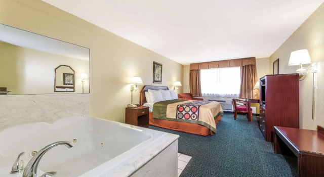 Двухместный люкс Super 8 by Wyndham Burleson Fort Worth Area