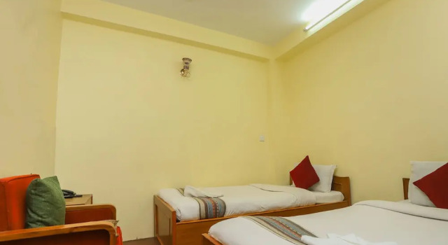 Номер Economy Hotel Four Eyes
