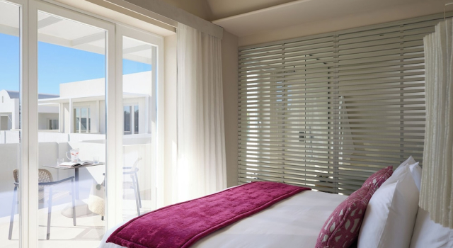 Номер Deluxe Santorini Heart Hotel & Spa